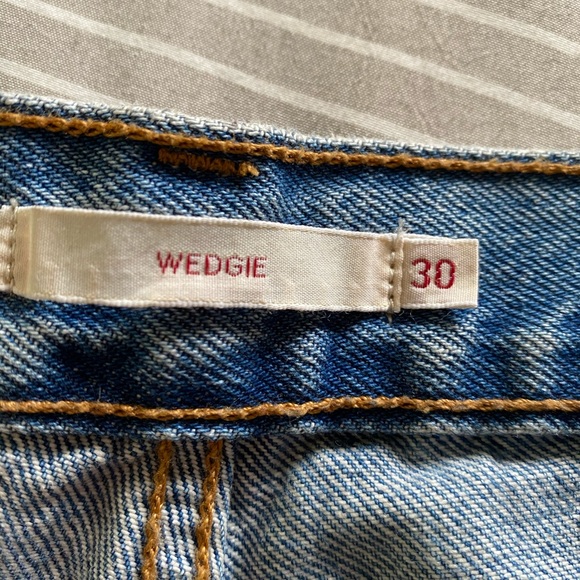 Levi’s size 30 wedgie jeans - Picture 3 of 3